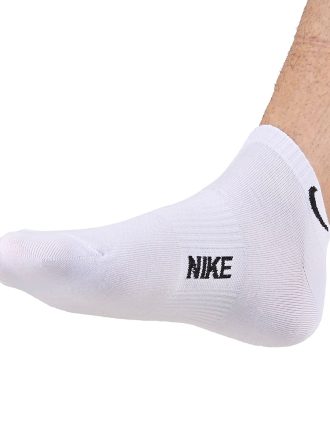 خرید جوراب ورزشی مچی نایک Nike دورنگ مشکی و سفید نخ پنبه هندی فری سایز ضد بو